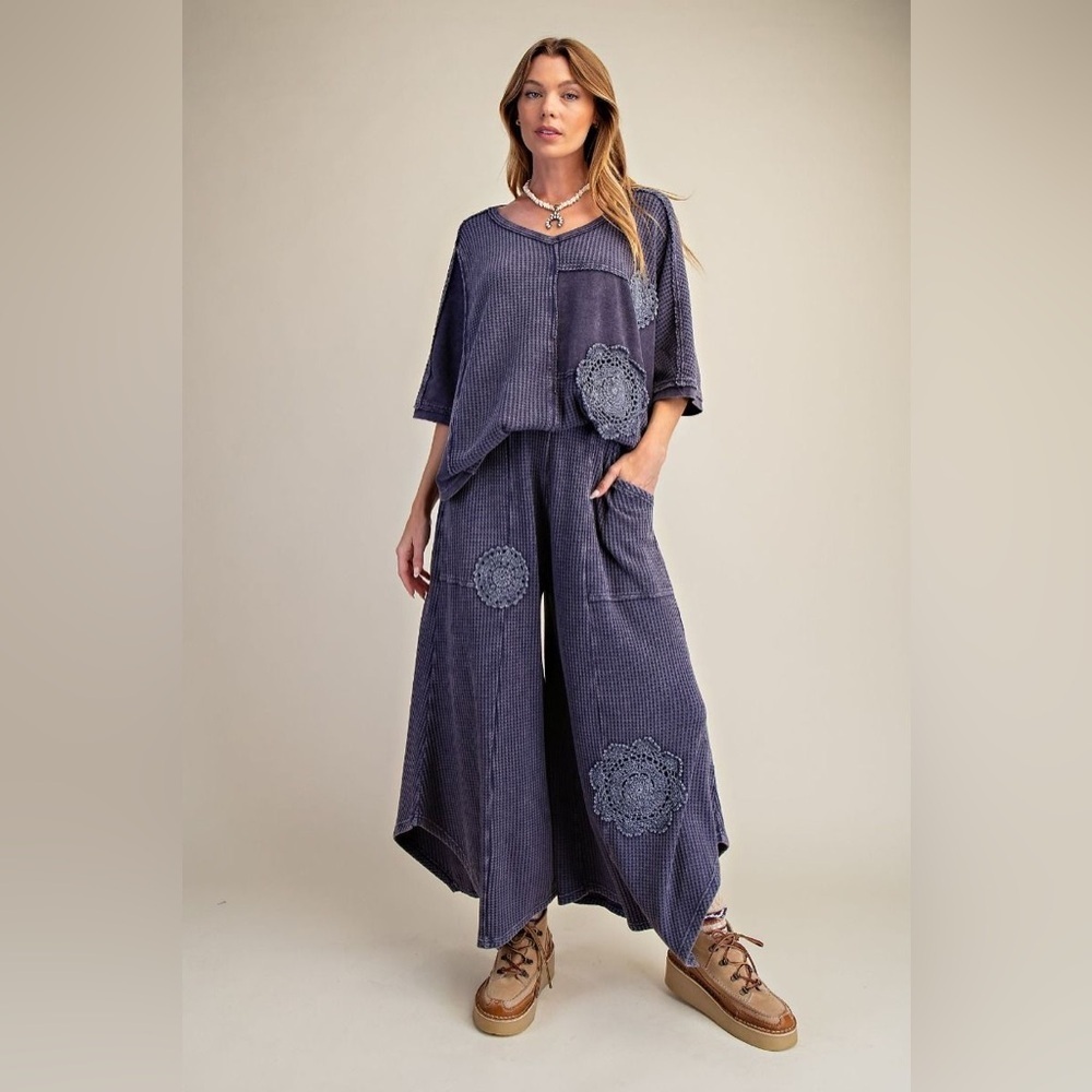 Easel CROCHET PATCH DETAILING WASHED THERMAL PANTS Set